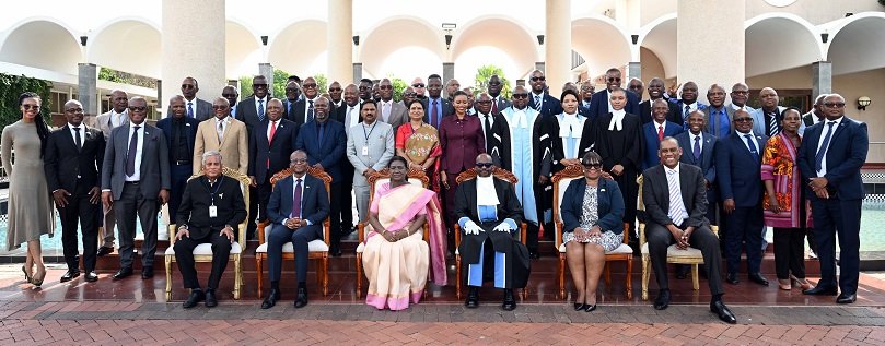 Prez murmu in botsawana