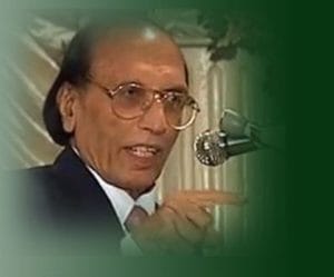 Famous Urdu poet Bashir Badr passes away at 91